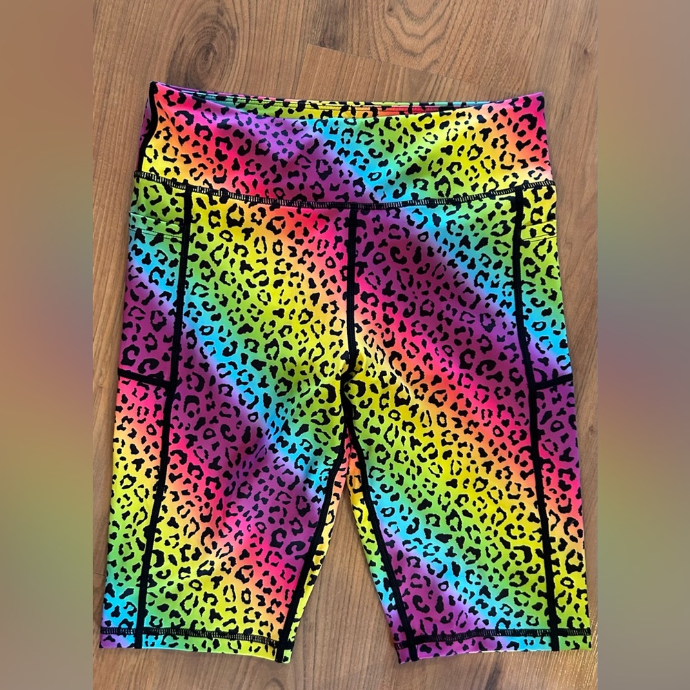 Zyia rainbow leopard shorts size large